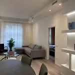 San Babila Luxury Apartment